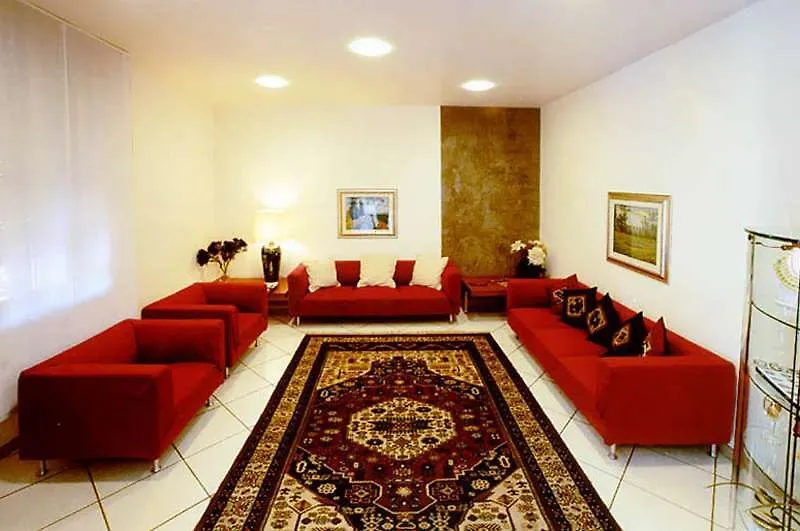 Hotel Paris Mestre 3*,  İtalya