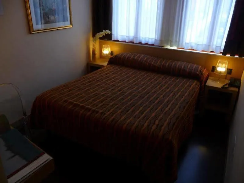 Hotel Paris Mestre