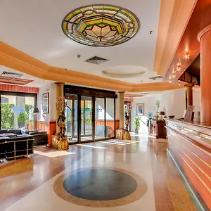 Otel Western Tritone
