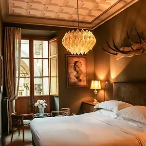 https://porcellino-gallery.it-tuscanyhotel.com